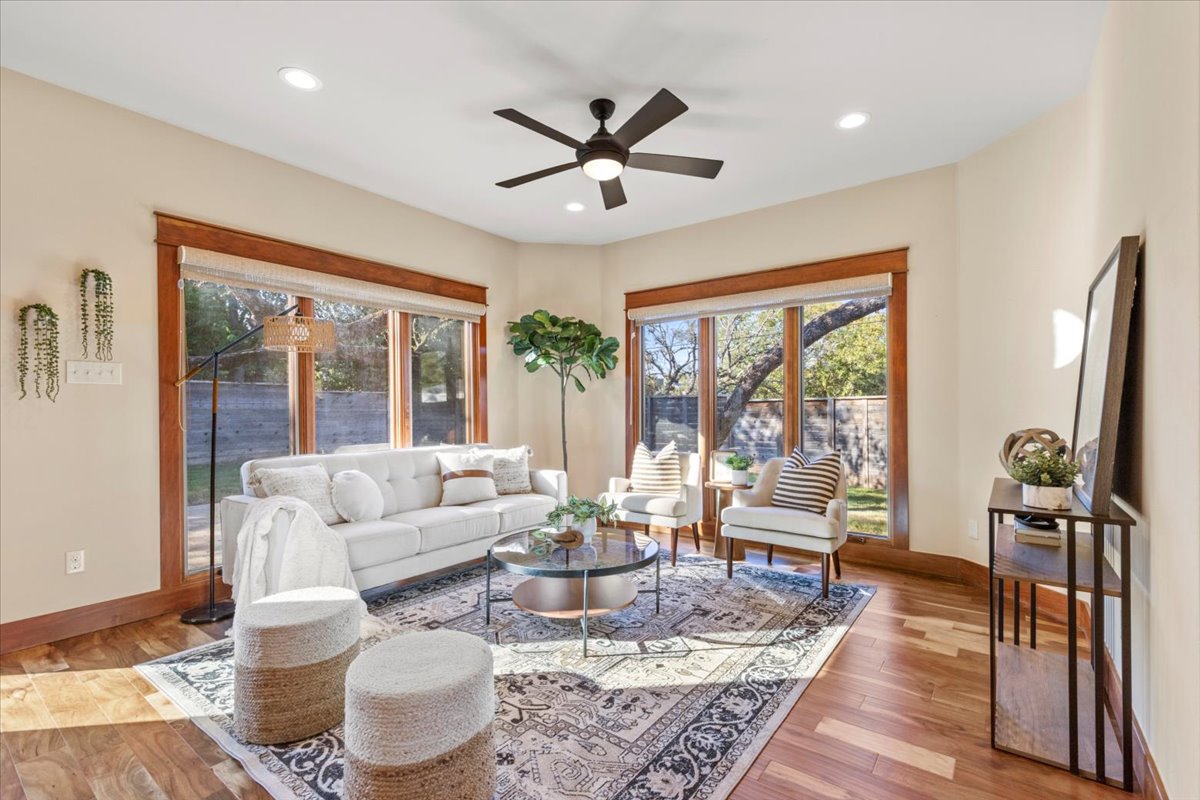 07-img_6504.jpg
