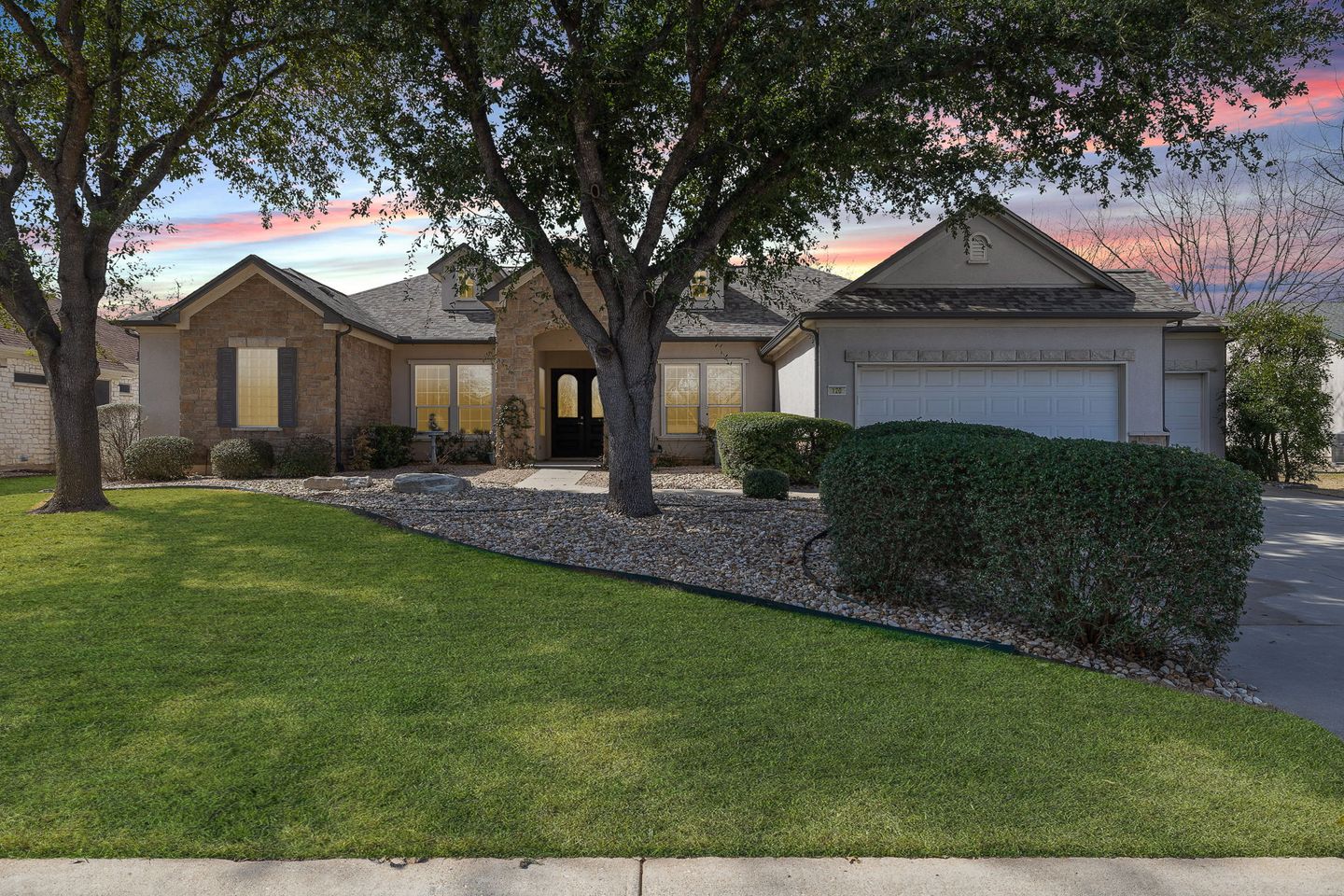 1-web-or-mls-120-durango-trail-kcp-022625-36.jpg