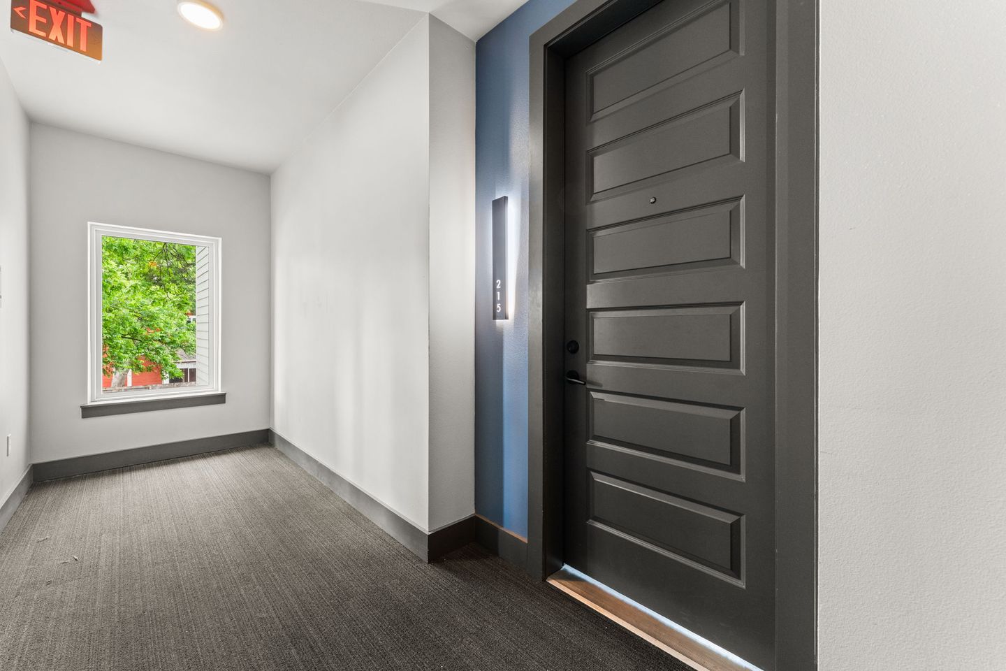 1-web-or-mls-3101-govalle-ave-215-21.jpg