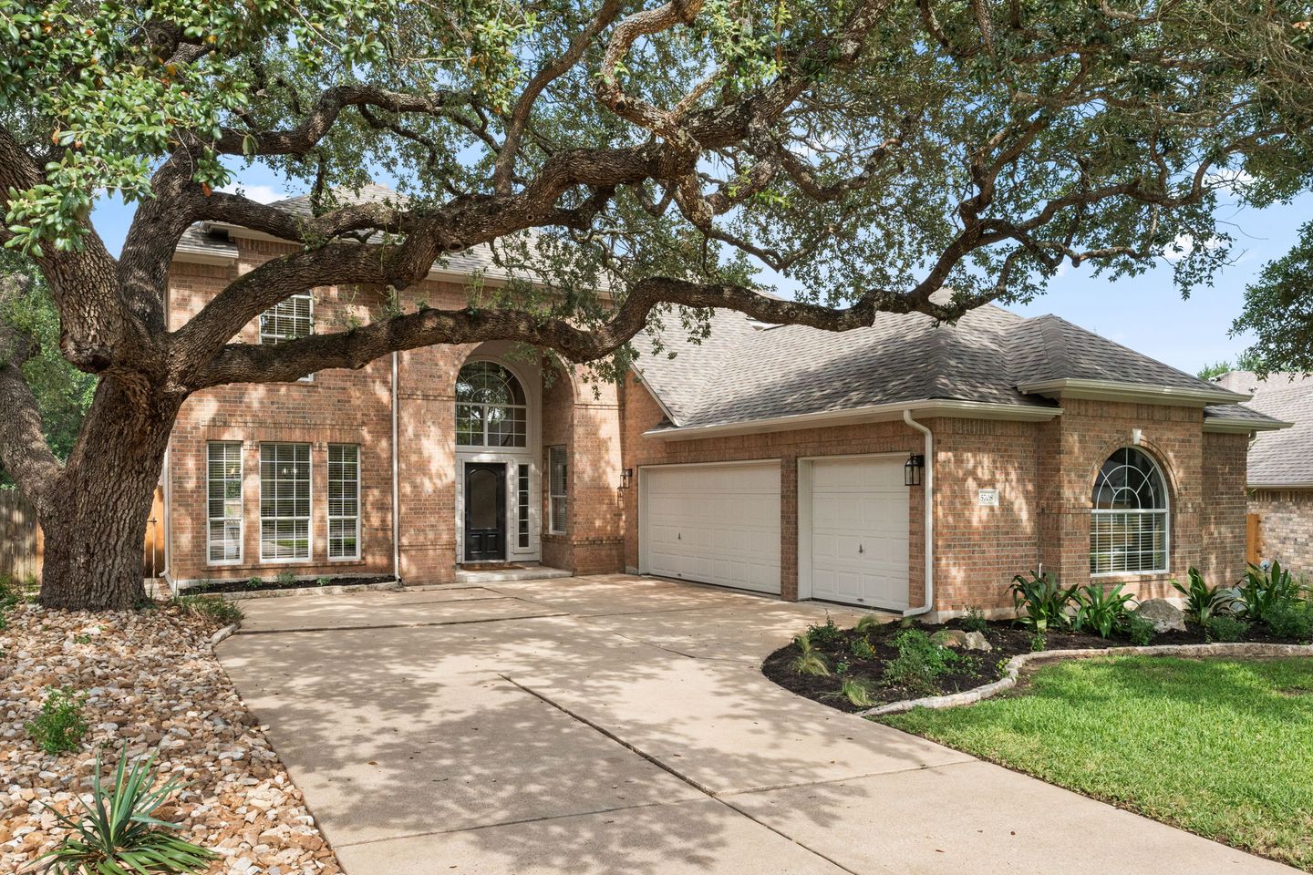 1-web-or-mls-5708-bexley-ct-29.jpg