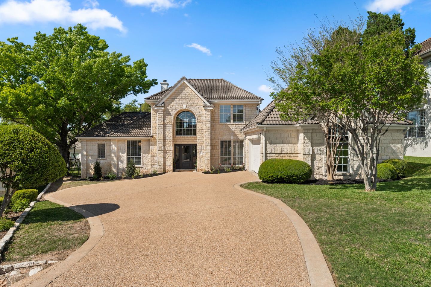 1-web-or-mls-6-dovedale-cove-34.jpg
