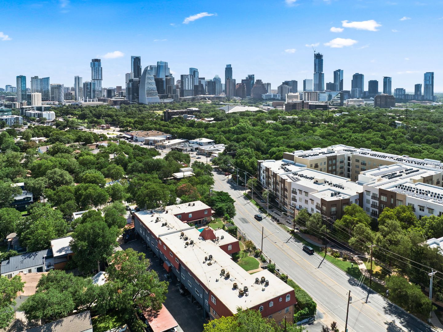 10-1751915046.jpg