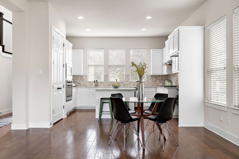 10-web-or-mls-1305-sarah-christine-ln-kcp-062124---159.jpg