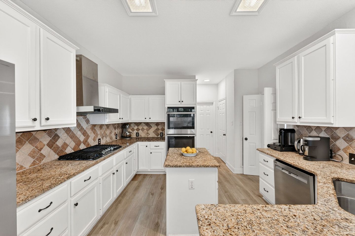 10-web-or-mls-1612-fall-creek-drive-(17-of-35)-1776192538.jpg
