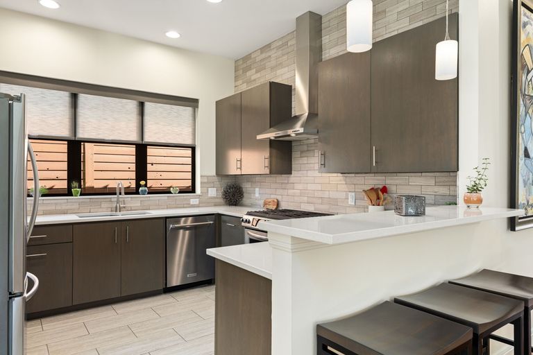 10-web-or-mls-1706-canterbury-st-(10-of-37).jpg