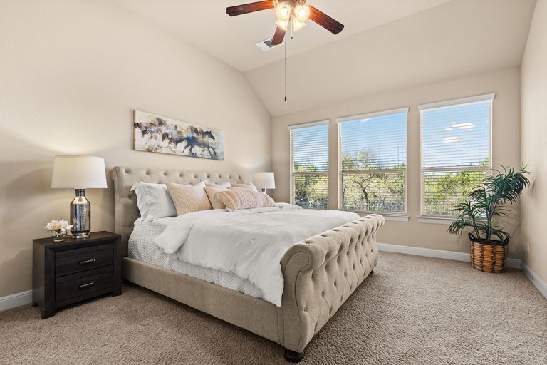 10-web-or-mls-17609-wildrye-dr-(17-of-46).jpg