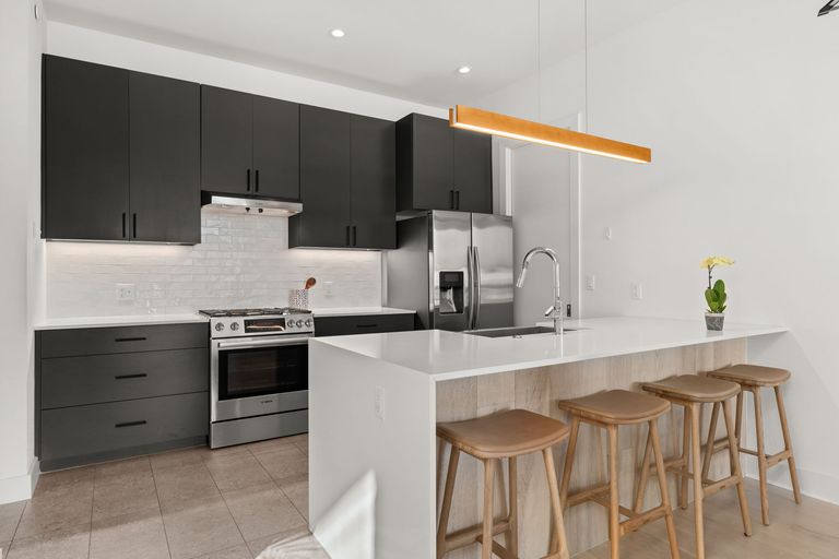 10-web-or-mls-2524-doc-reeves-st-(15-of-30).jpg