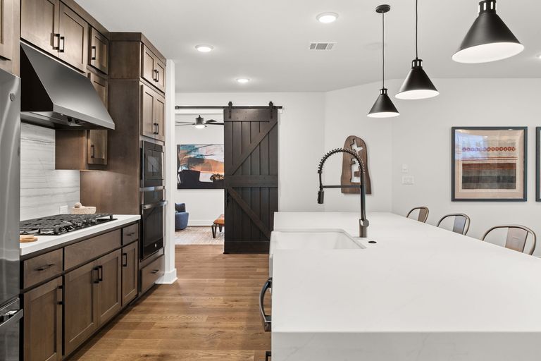 10-web-or-mls-383-cistern-wy-(7-of-35)-1725473122.jpg