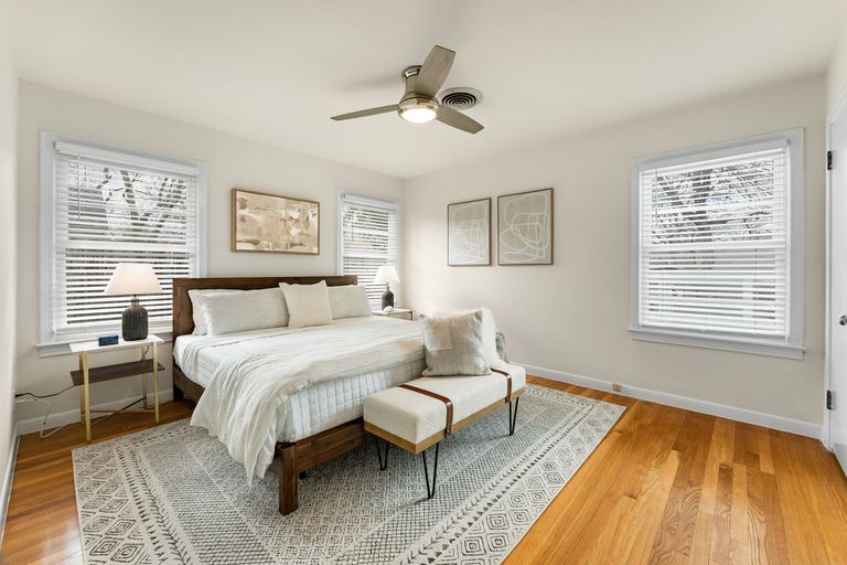10-web-or-mls-4502-rosedale-ave-(17-of-26).jpg