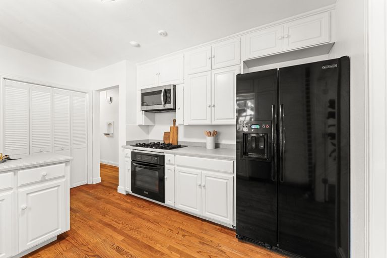 10-web-or-mls-5401-shoal-creek-blvd-9.jpg