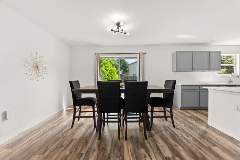 10-web-or-mls-6812-walkup-ln-13.jpg