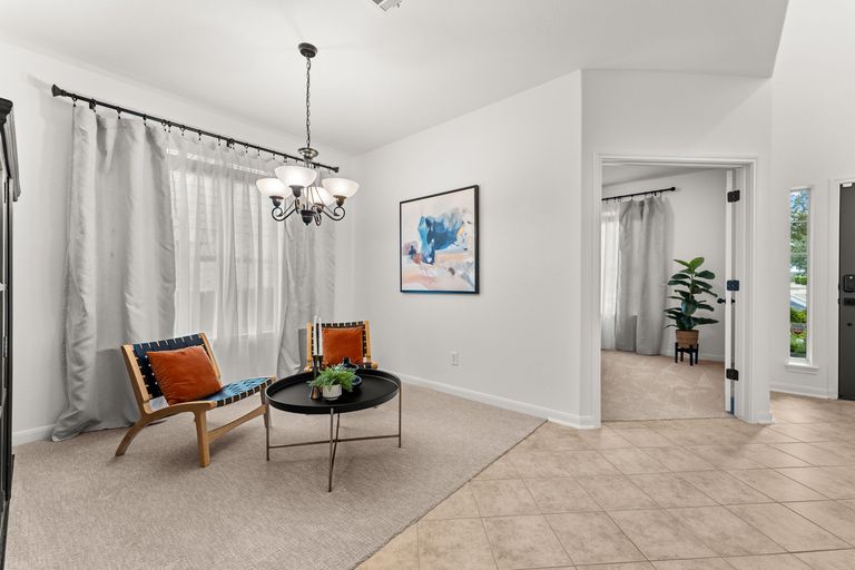 10-web-or-mls-8300-alophia-dr-11.jpg