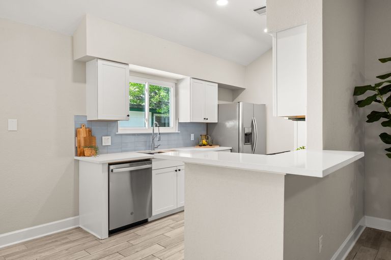 10-web-or-mls-8900-teresina-dr-17-1744296990.jpg