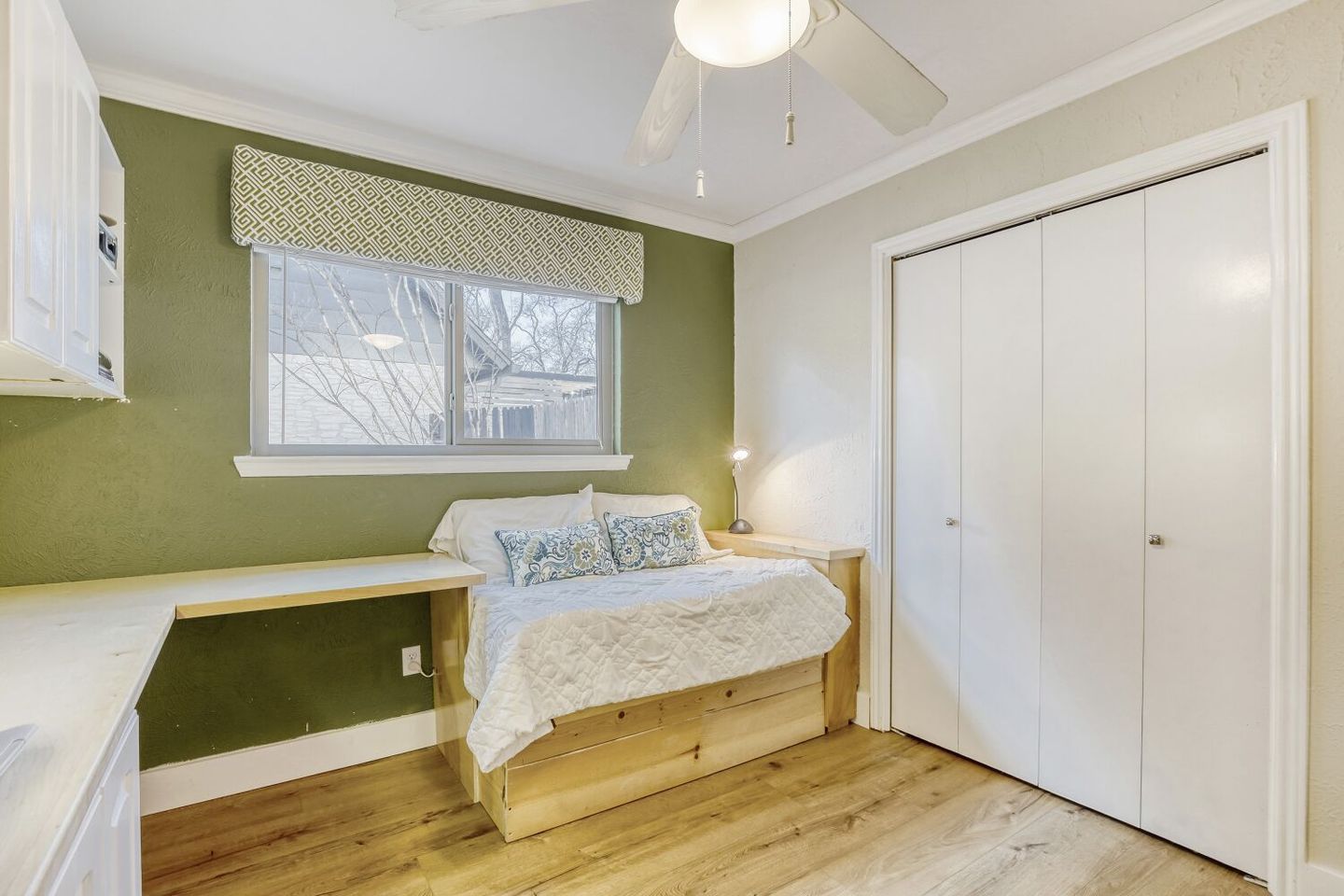 10502-timbercrest-ln---web-quality---021---21-bedroom.jpg