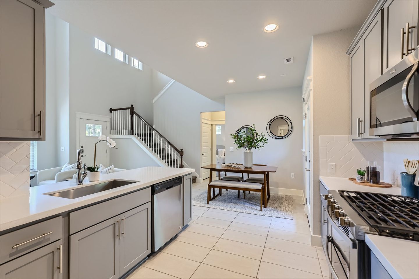 10608-wills-lp--24---web-quality---008---09-kitchen.jpg