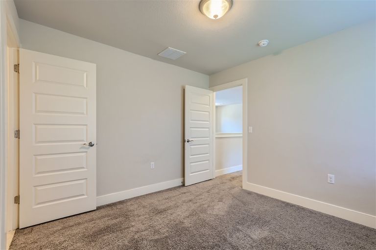 10608-wills-lp--24---web-quality---018---20-2nd-floor-bedroom.jpg