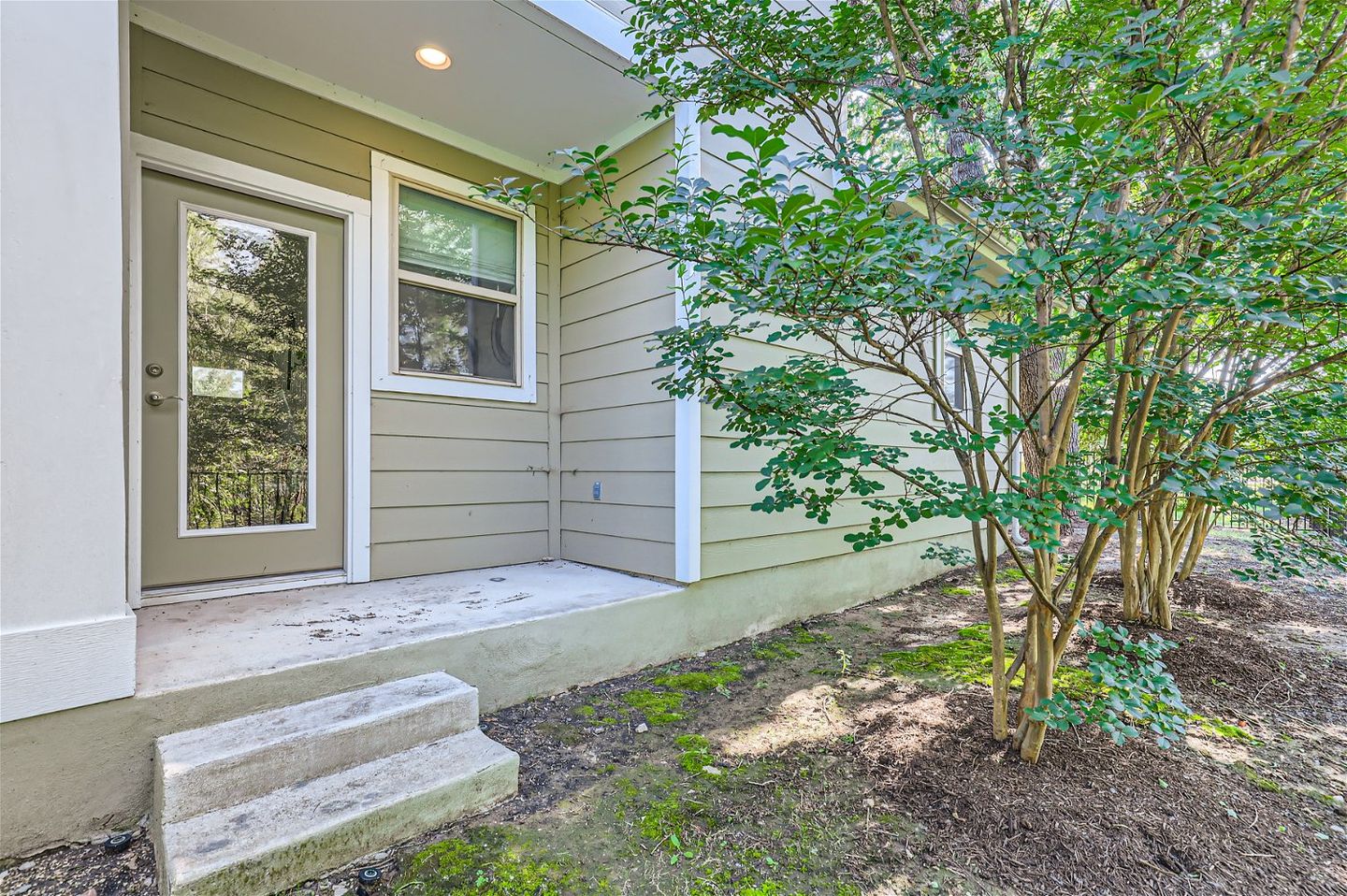 10608-wills-lp--24---web-quality---026---28-exterior-rear.jpg