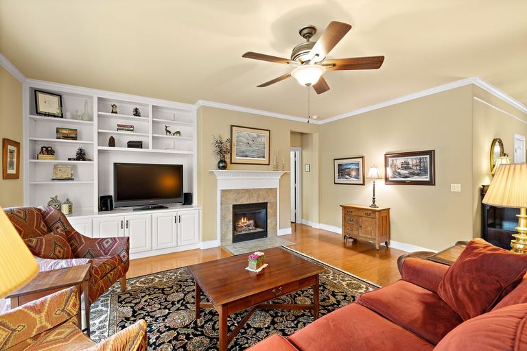 11-custom-718-breezeway-ln-kcp-032124---63.jpg