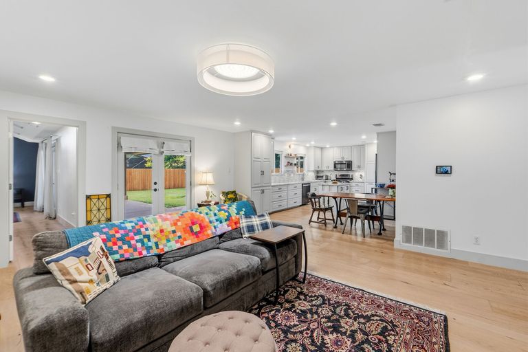 11-sqft-0812.jpg