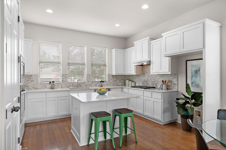11-web-or-mls-1305-sarah-christine-ln-kcp-062124---164.jpg
