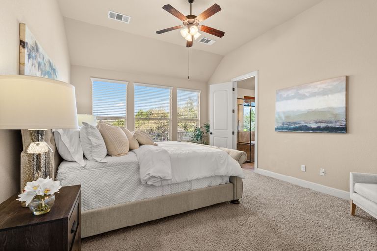 11-web-or-mls-17609-wildrye-dr-(16-of-46).jpg