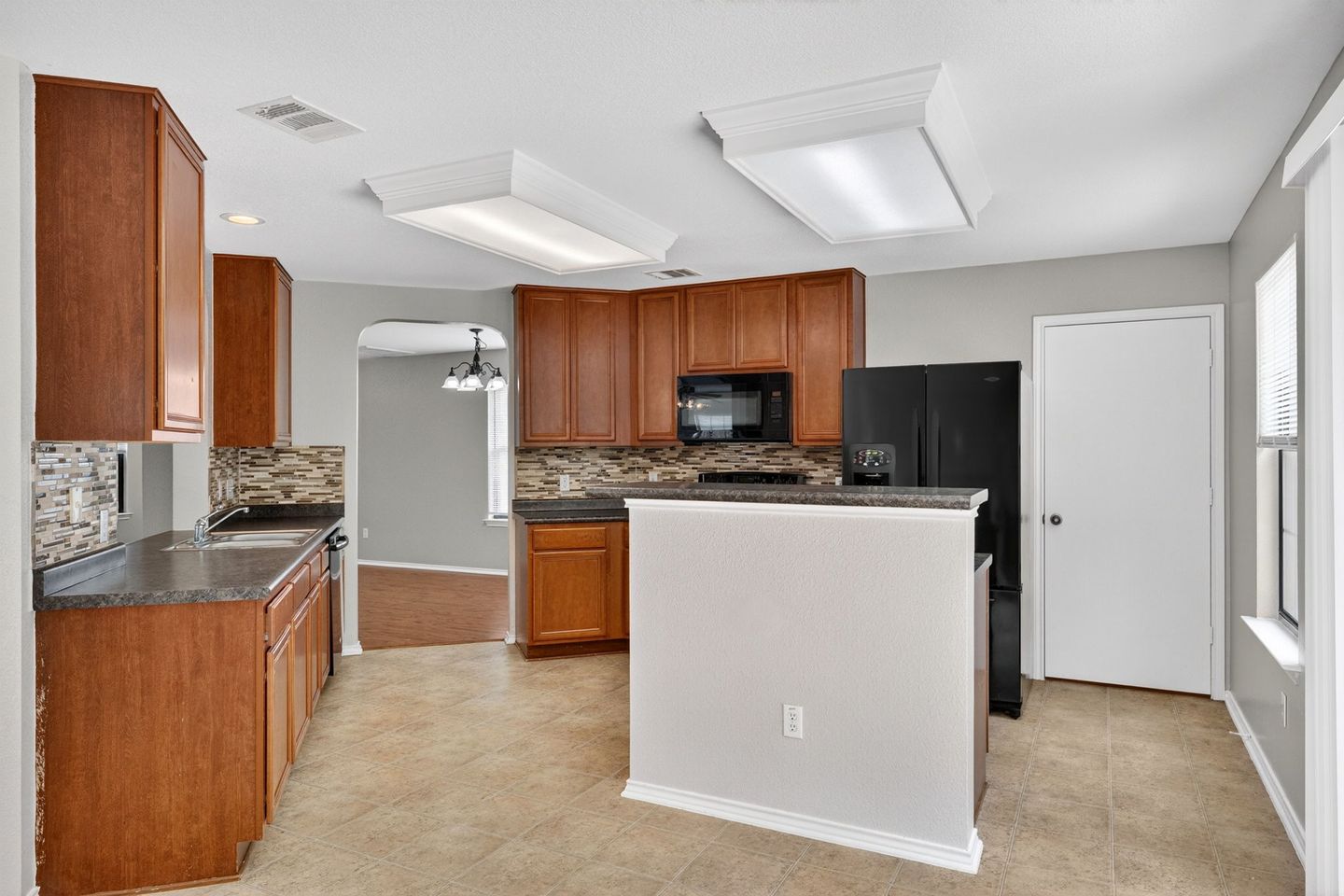 11-web-or-mls-204-lauren-loop-(11-of-27).jpg