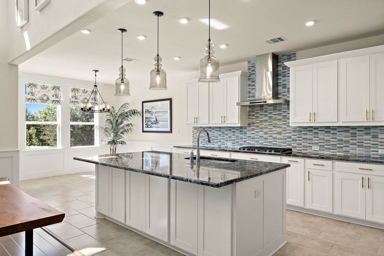 11-web-or-mls-218-encanto-pl-kcp-101525---215-1761160563.jpg