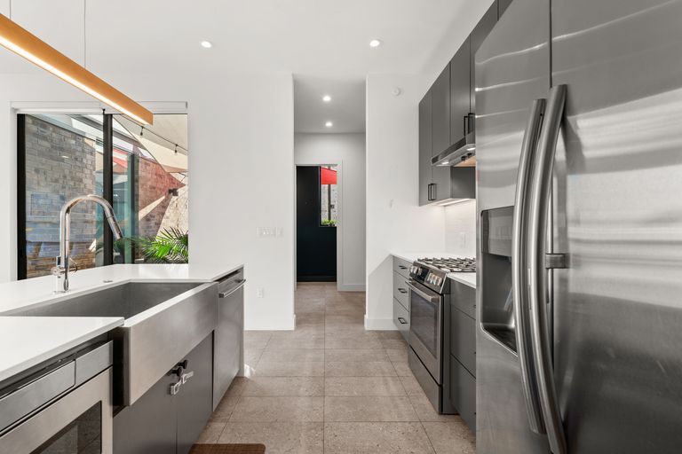 11-web-or-mls-2524-doc-reeves-st-(14-of-30).jpg