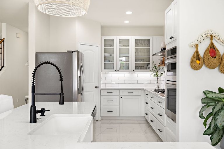 11-web-or-mls-412-alsatian-ln-kcp-043024---169.jpg