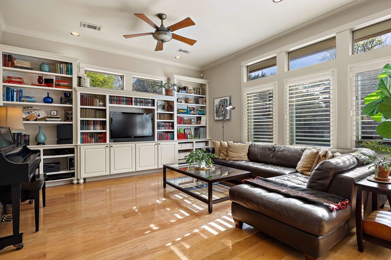 11-web-or-mls-5607-clay-ave-a-kcp-032326---128-1774466118.jpg