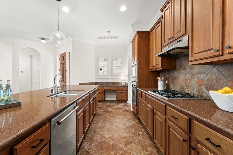 11-web-or-mls-6356-tasajillo-trail-15.jpg