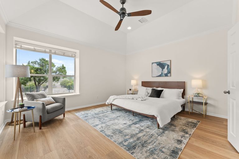 11-web-or-mls-7908-via-verde-dr-(19-of-41).jpg
