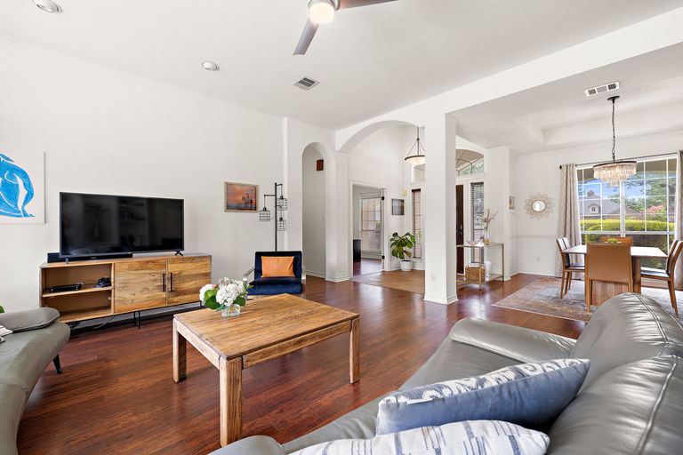 11-web-or-mls-9608-streamside-dr-kcp-061526---116.jpg