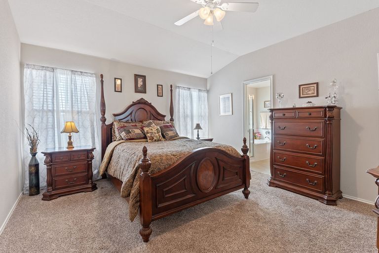 11-web-or-mls-dsc09902.jpg