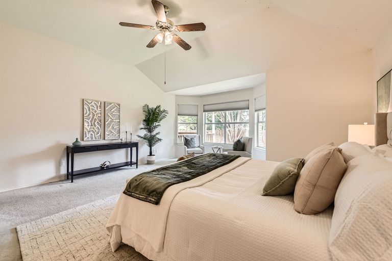 1108-red-ranch-cir---web-quality---020---18-primary-bedroom.jpg
