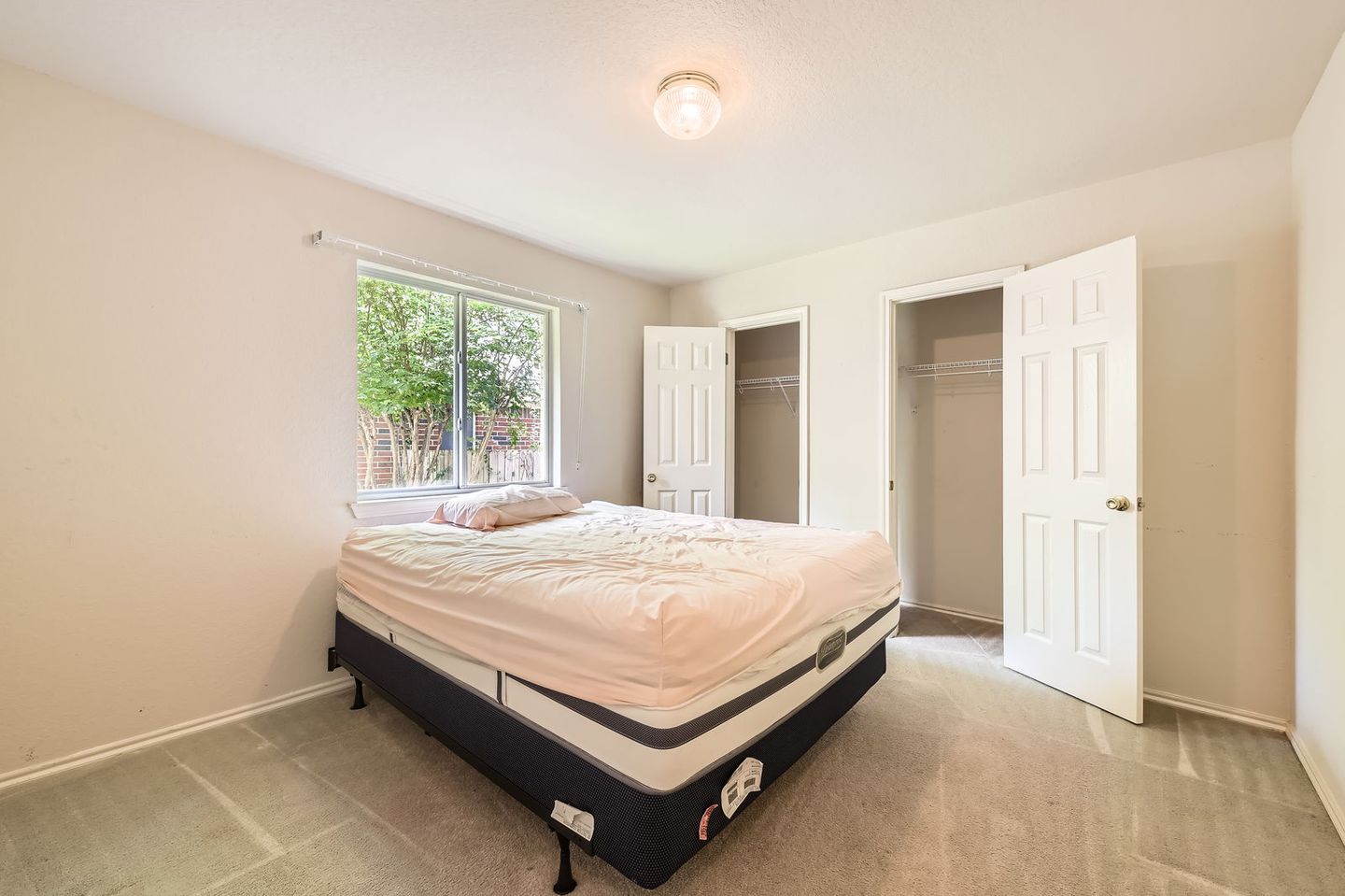 1108-red-ranch-cir---web-quality---027---26-bedroom.jpg