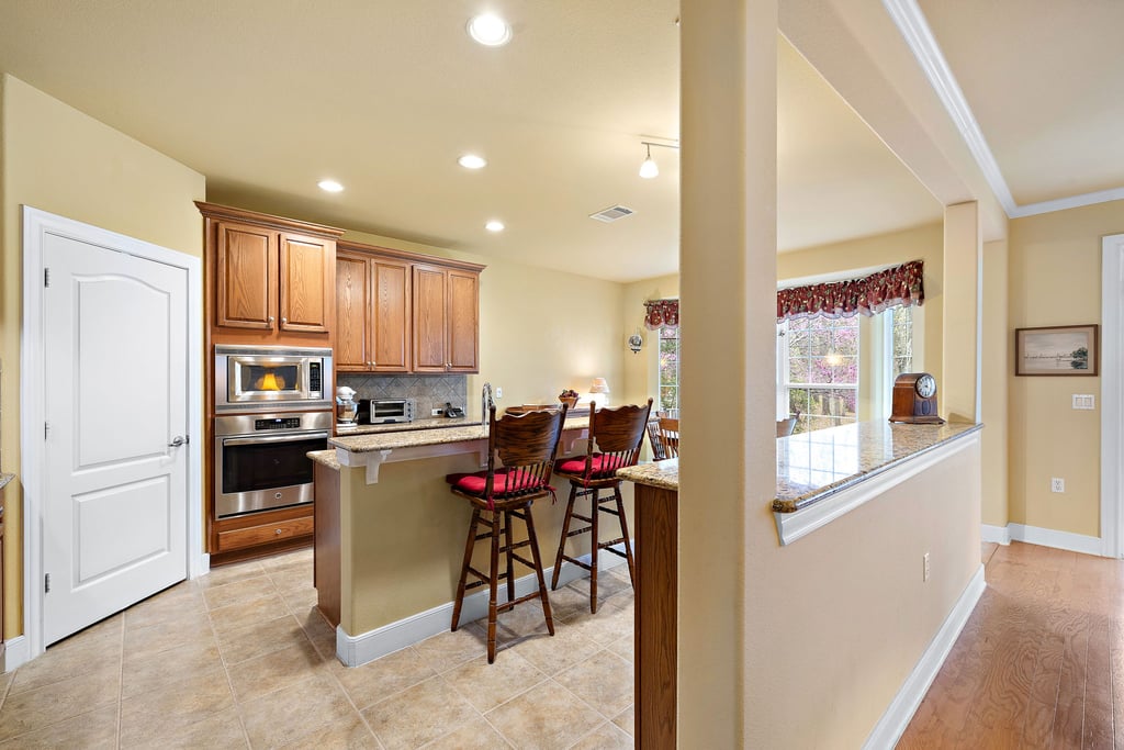 12-custom-718-breezeway-ln-kcp-032124---98.jpg