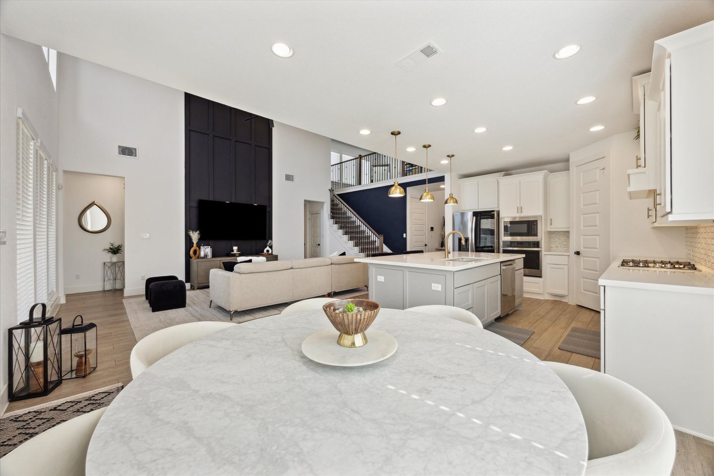 12-highcrest-1005-img-12.jpg