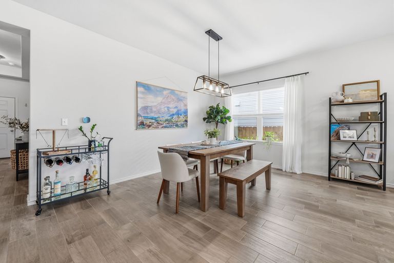 12-sqft-0106.jpg