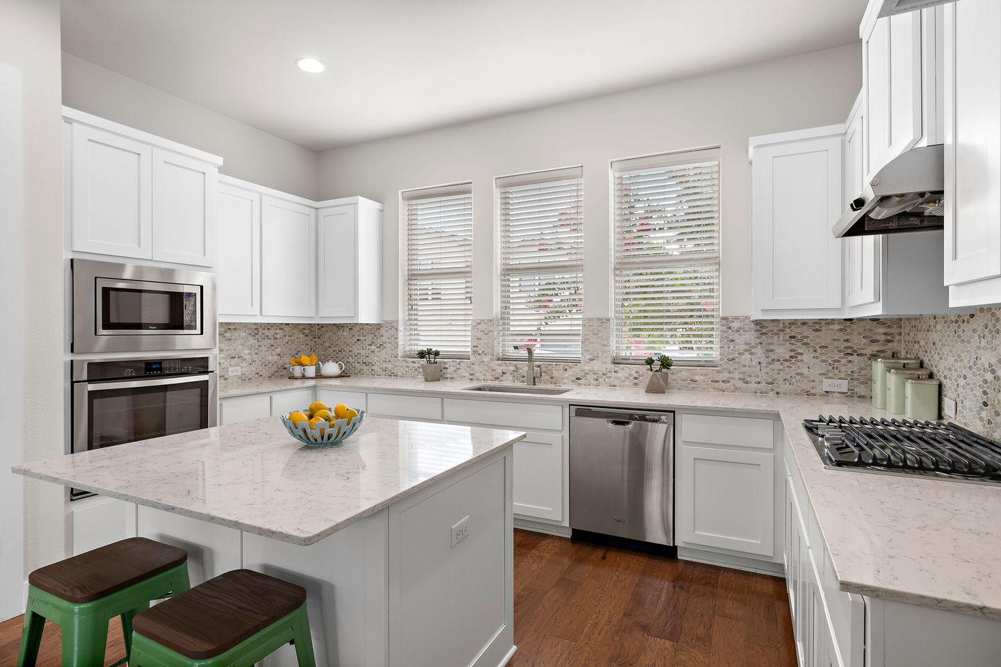 12-web-or-mls-1305-sarah-christine-ln-kcp-062124---171.jpg
