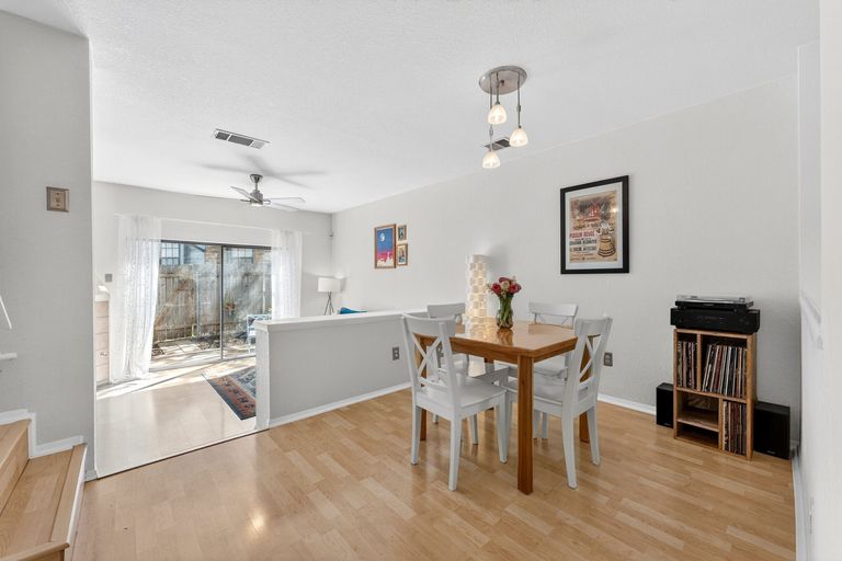 12-web-or-mls-1411-gracy-farms-ln-118-(12-of-27).jpg