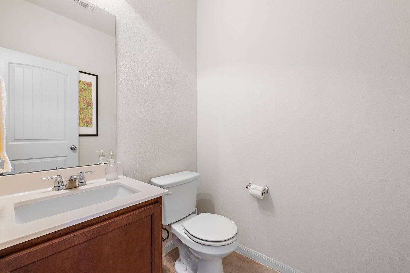 12-web-or-mls-1620-bryant-dr-303-kcp-062625---46.jpg
