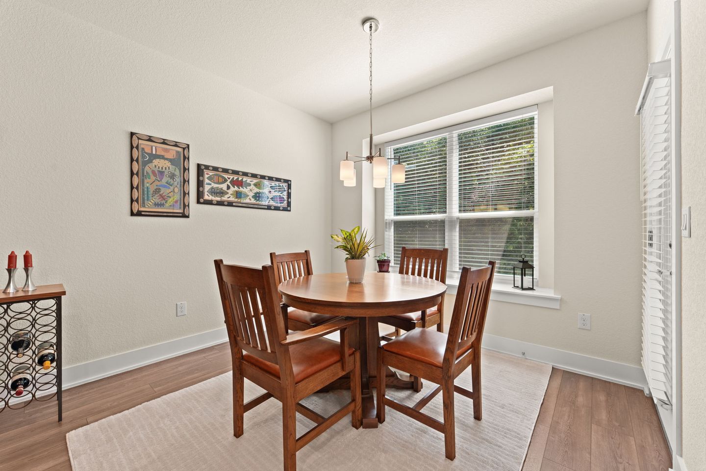 12-web-or-mls-1717-roseburg-dr-9.jpg
