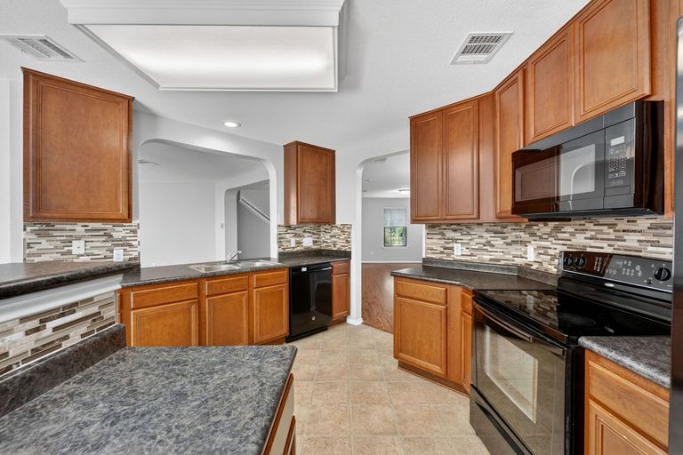 12-web-or-mls-204-lauren-loop-(12-of-27).jpg