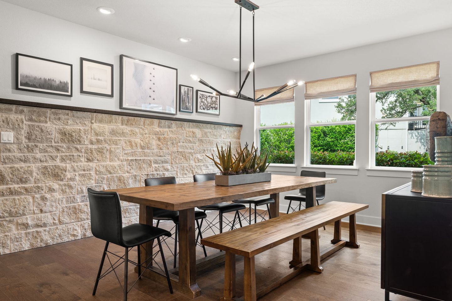 12-web-or-mls-383-cistern-wy-(2-of-35)-1725473125.jpg