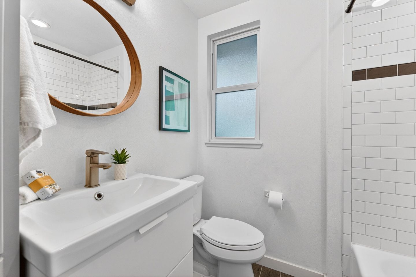 12-web-or-mls-6215-peggy-st-(14-of-26).jpg