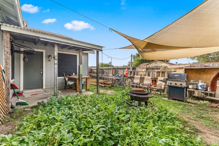 13-custom-12310-alderbrook-dr-(10-of-25).jpg