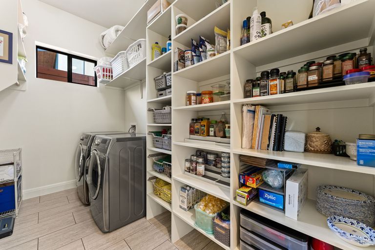 13-web-or-mls-1706-canterbury-st-(13-of-37).jpg
