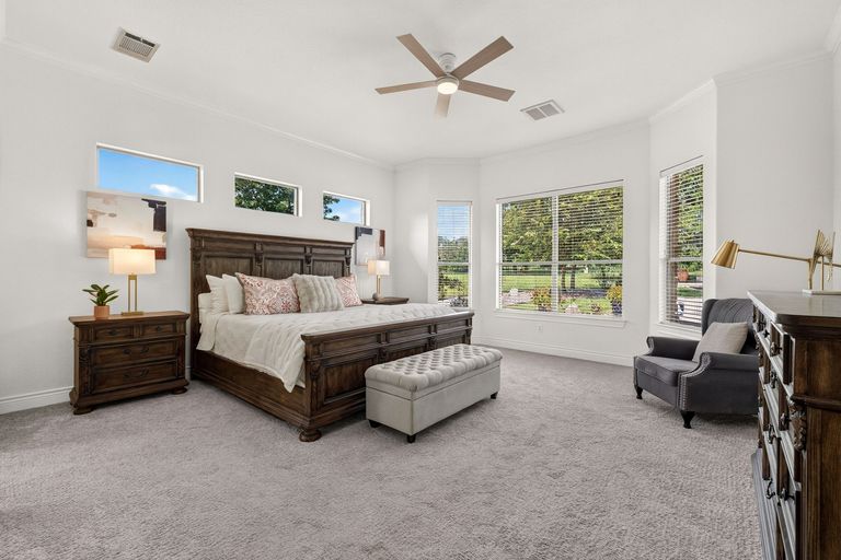 13-web-or-mls-201-canyon-vista-ln-(18-of-37).jpg