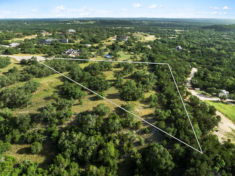 13-web-or-mls-202-st-helena-ct-6.jpg